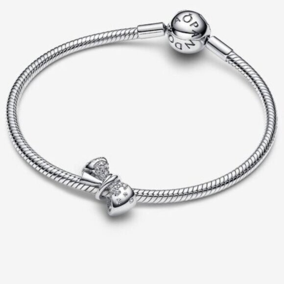 Pandora Sparkling Bow Charm - Picture 3 of 3